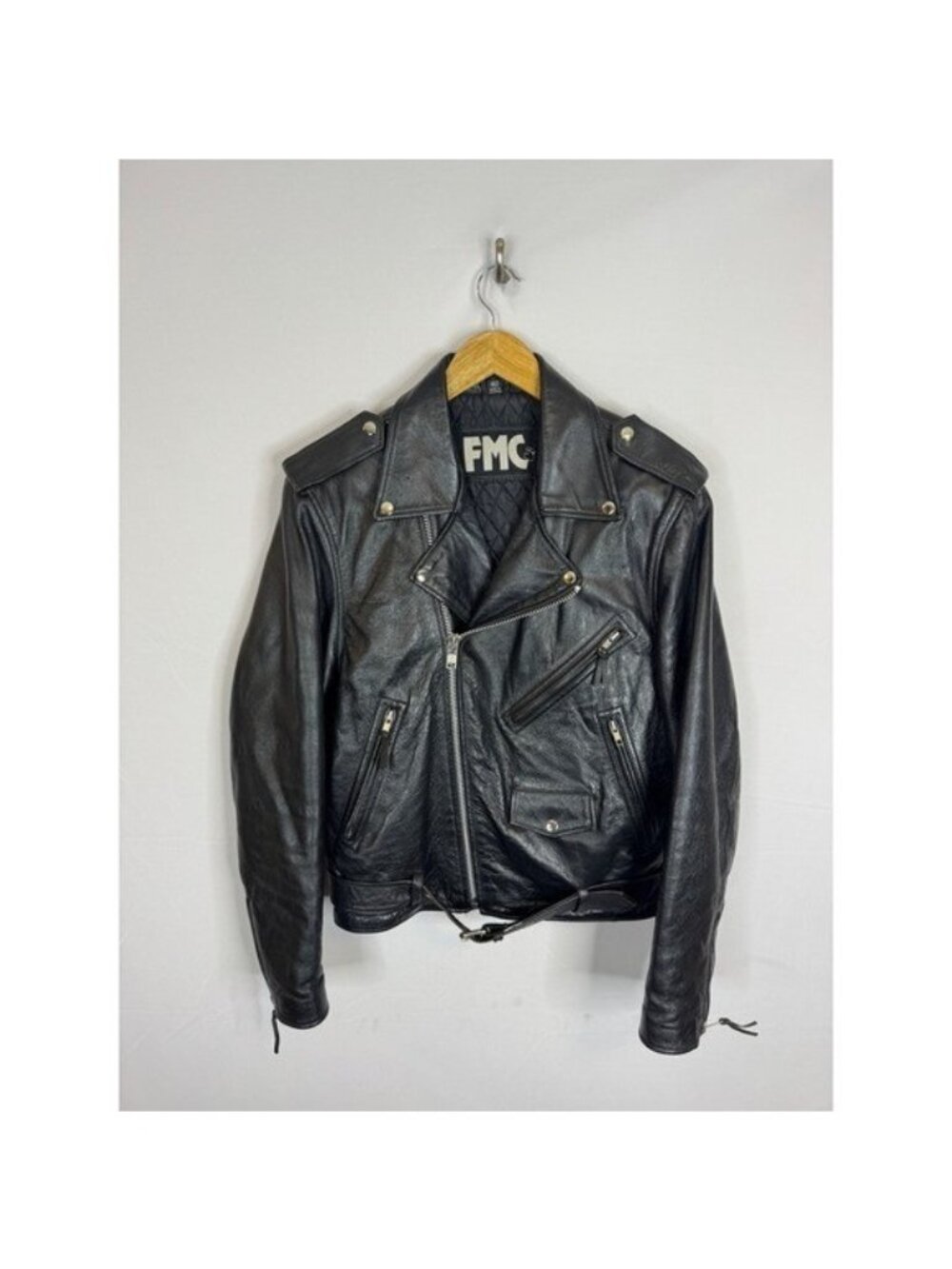 Vintage FMC Mens 40 Black Leather Motorcycle Biker Jacket Belted Quilted Lining